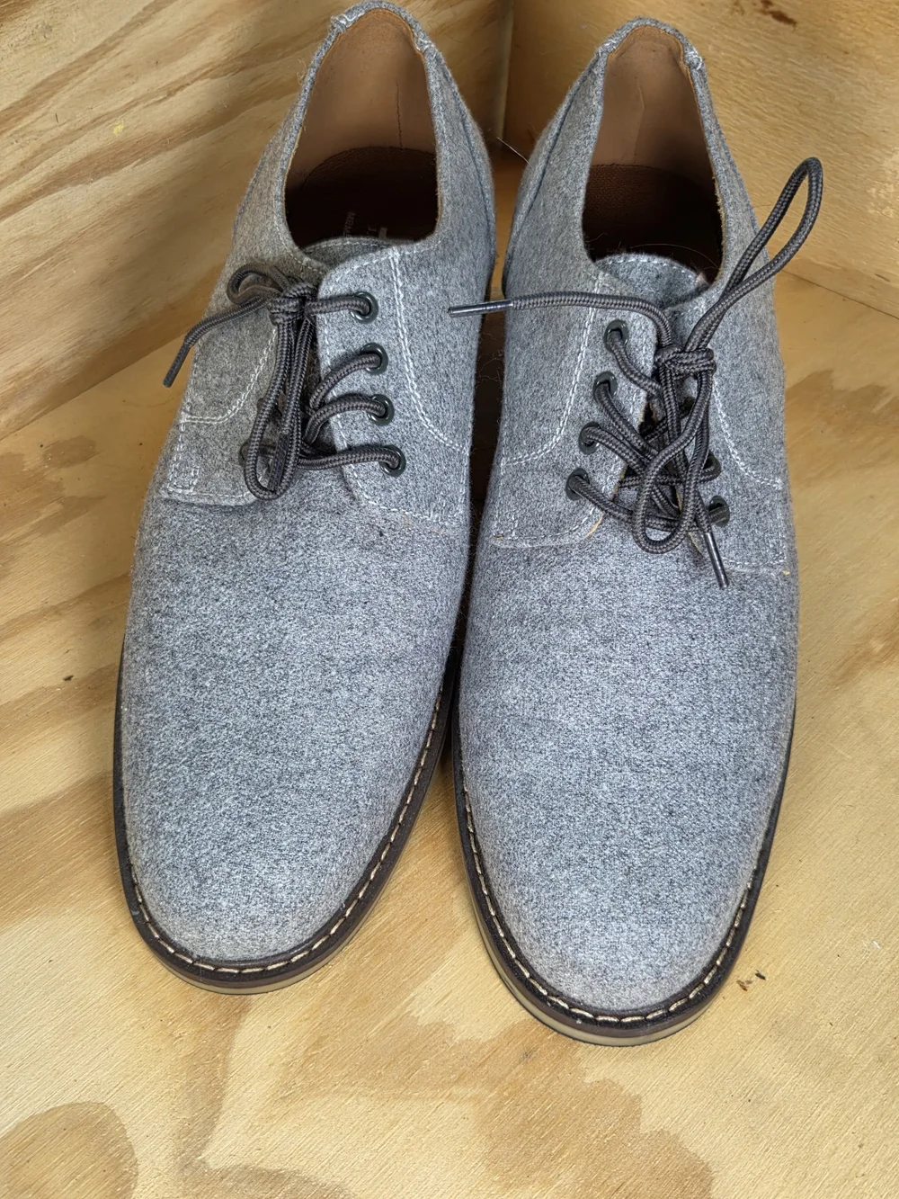 jf j.ferrar Gray Wool Derby Shoes - Classic Lace-Up